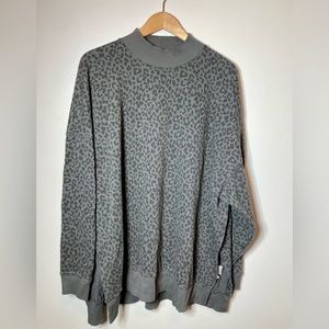 American Eagle Women's Sweater Gray Cheetah Print Mock Neck Long Sleeve